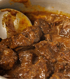 ほほ肉ワイン煮込み